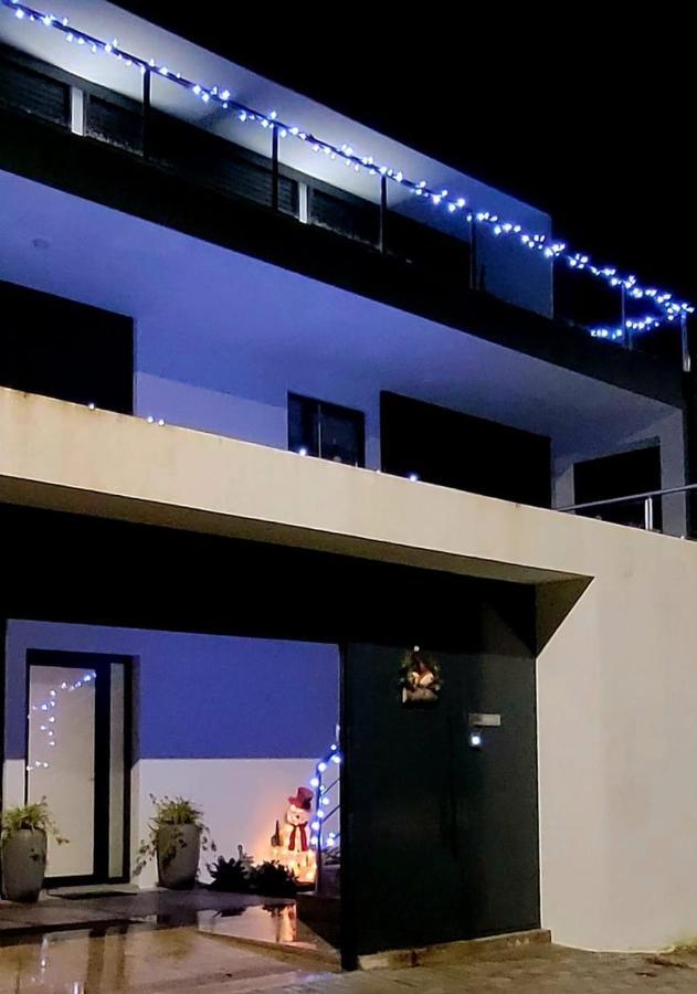 Geresmarinahouse Villa Bagian luar foto
