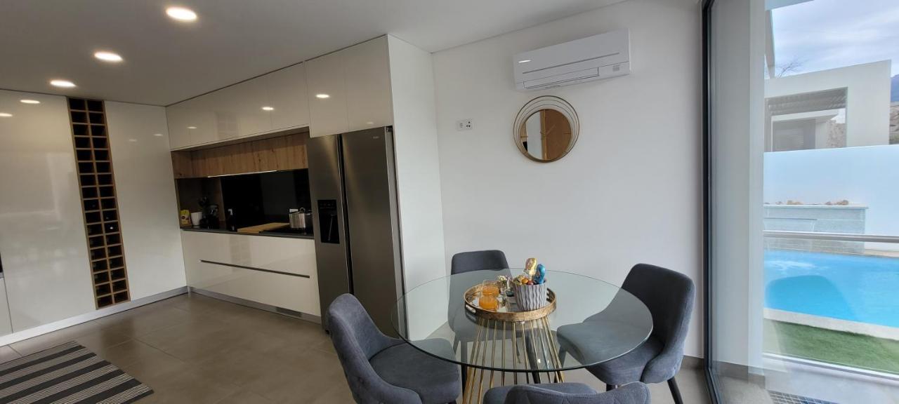 Geresmarinahouse Villa Bagian luar foto